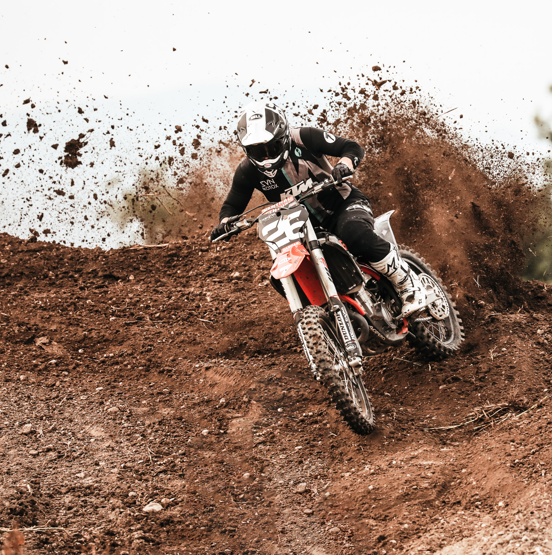 MOTOCROSS
